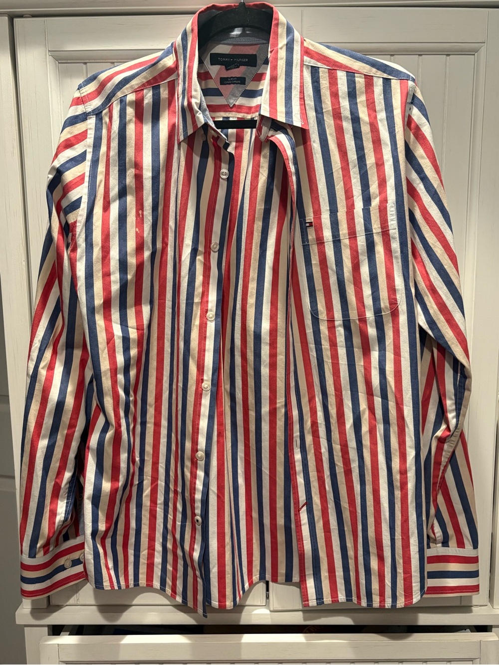 Tommy Hilfiger Red, White & Blue Vertical Stripe Button-Down Shirt Medium slim